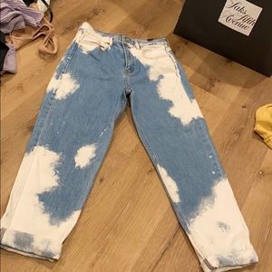 bleached boyfriend jeans fashion nova